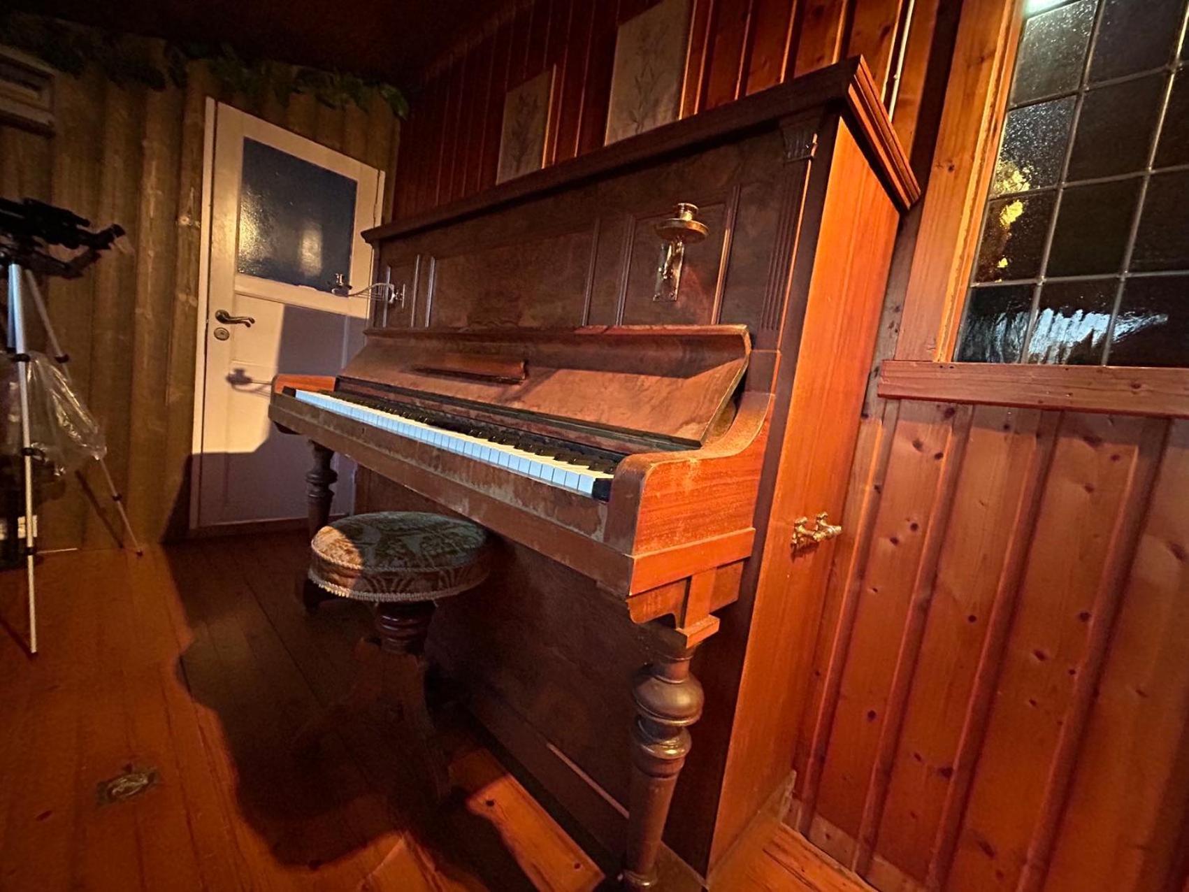 Stange Beautiful Cabin By Mjosa.ヴィラ エクステリア 写真